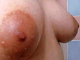 風呂場で姉にチ○ポ洗ってもらったら･･･手コキフェラまでいけちゃう！？4時間　サンプル画像08